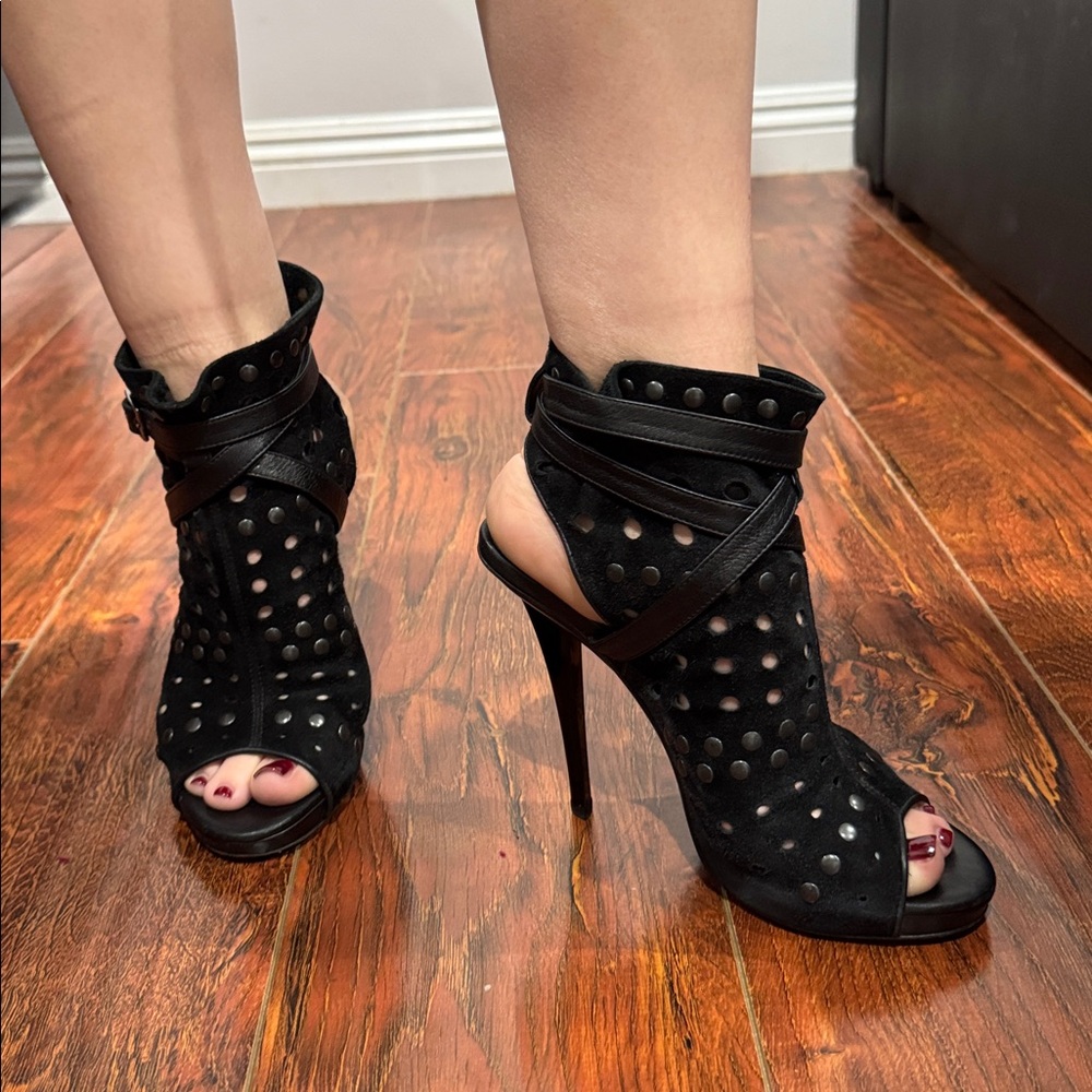 Jimmy Choo Black Studded Heels size 36,5